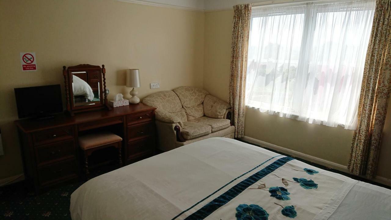 Hammonds Park Guest House Тенби Экстерьер фото
